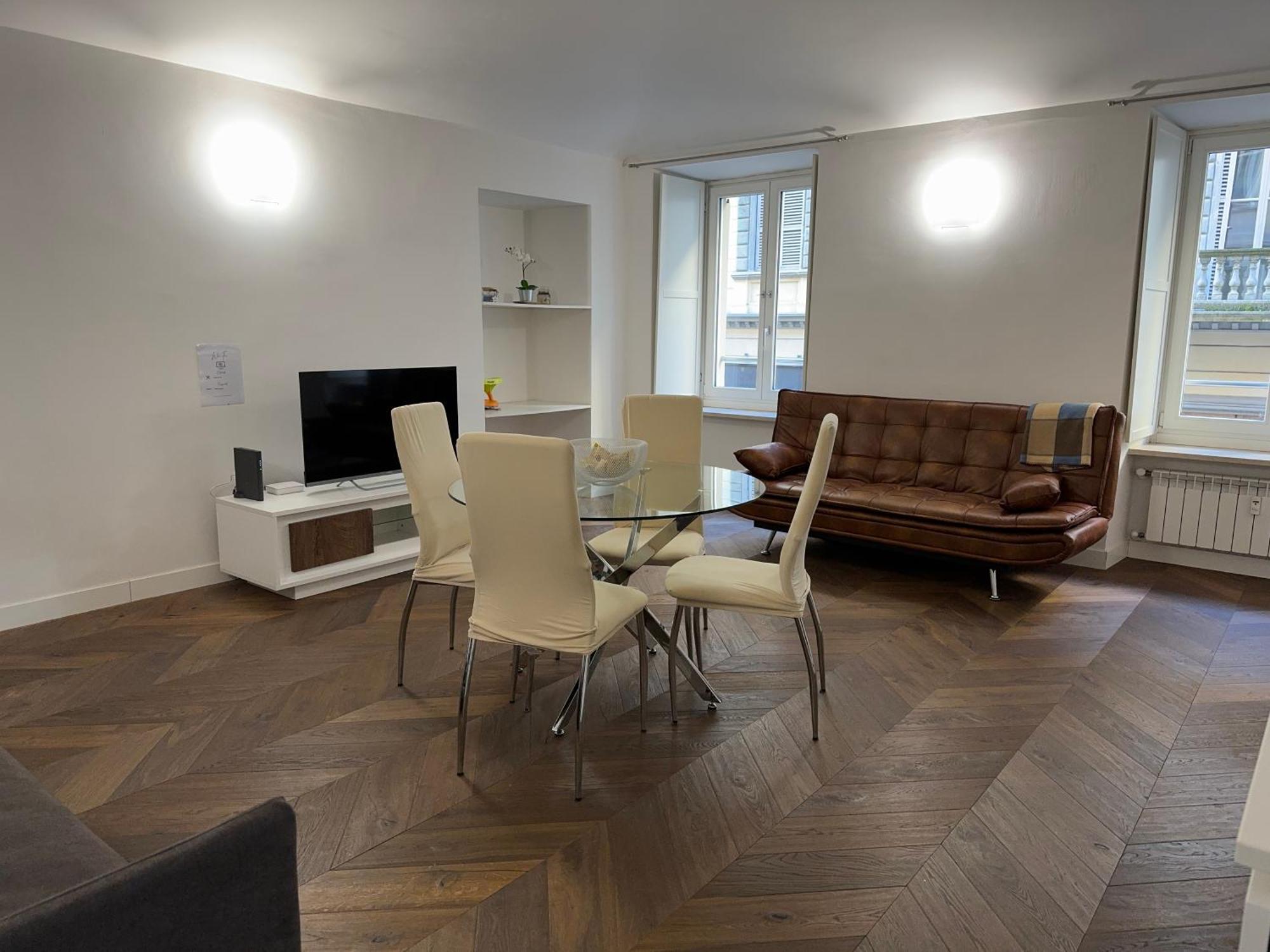 5 Min Porta Nuova, In The Centre Of Turin Apartment Екстериор снимка